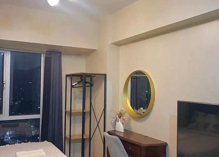 Apartment Inside It Park *